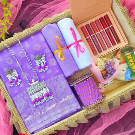 প্রিমিয়াম শাড়ি কম্বো প্যাকেজ – সম্পূর্ণ আউটফিট একসাথে | AF Mart BD